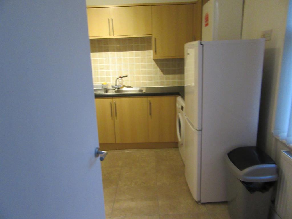 No 5 - Large 1 Bed Near Sefton Park And Lark Lane Liverpool Exterior foto